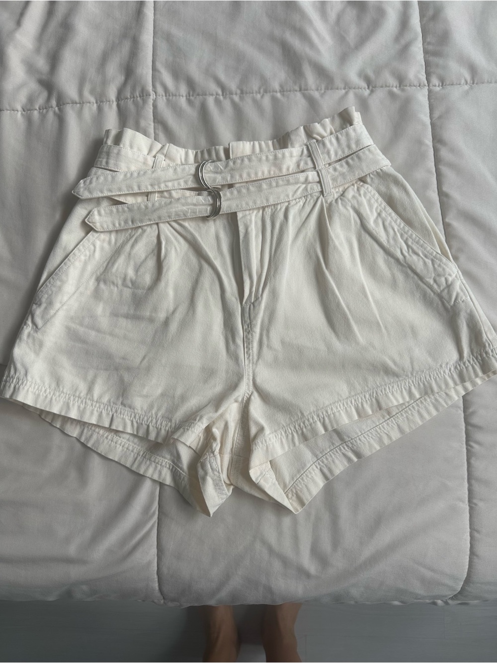 Sea New York Cream High-Waist Paperbag Shorts with D-Ring Belt - Picture 2 of 4